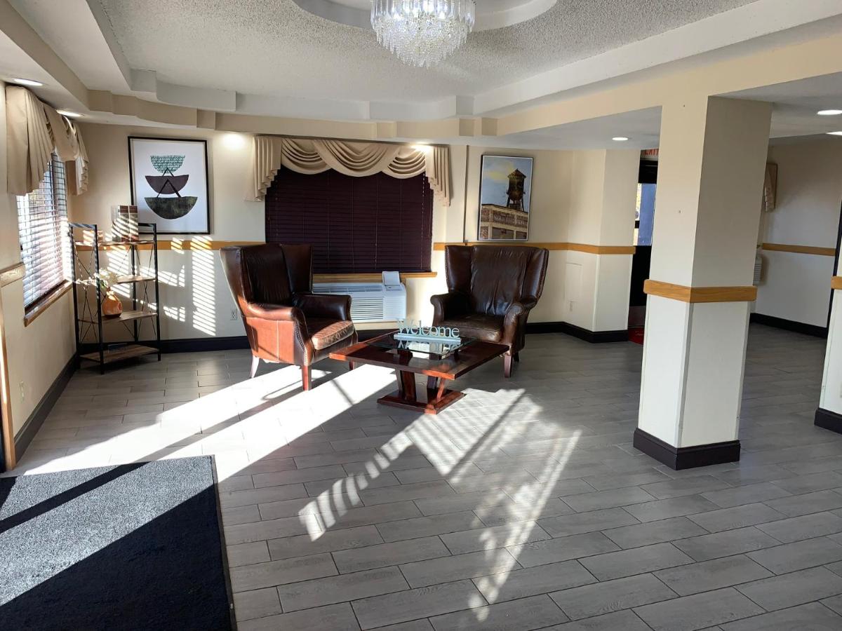 Brentwood Inn Clinton - Housity