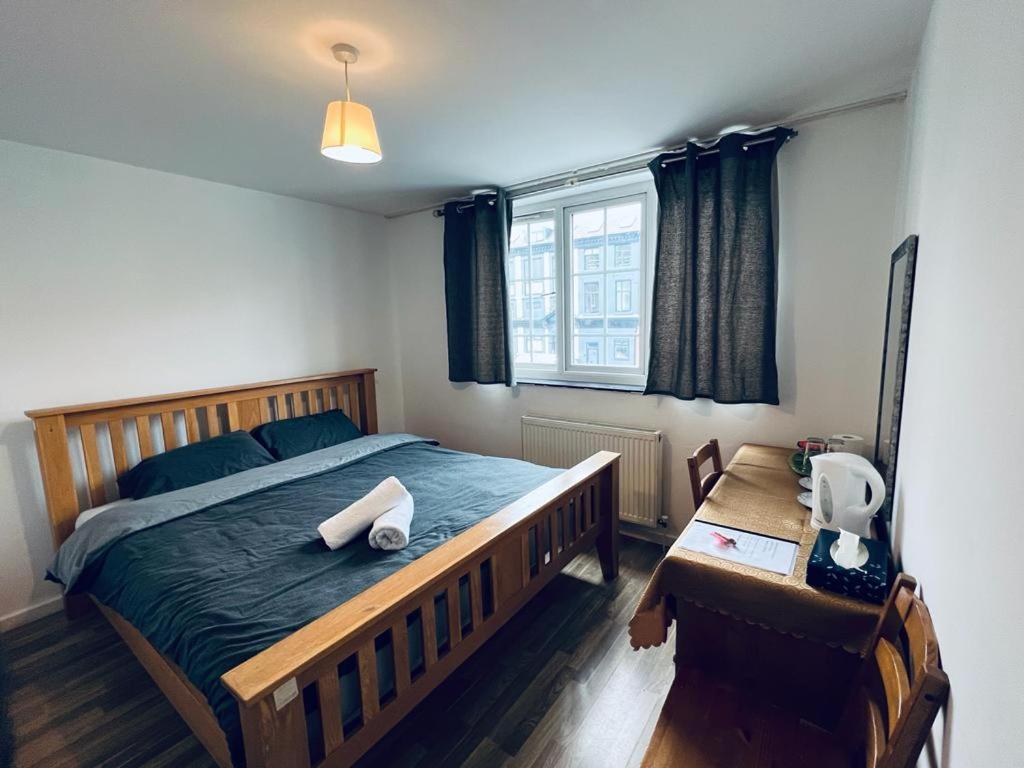 Jey's Flat - Housity