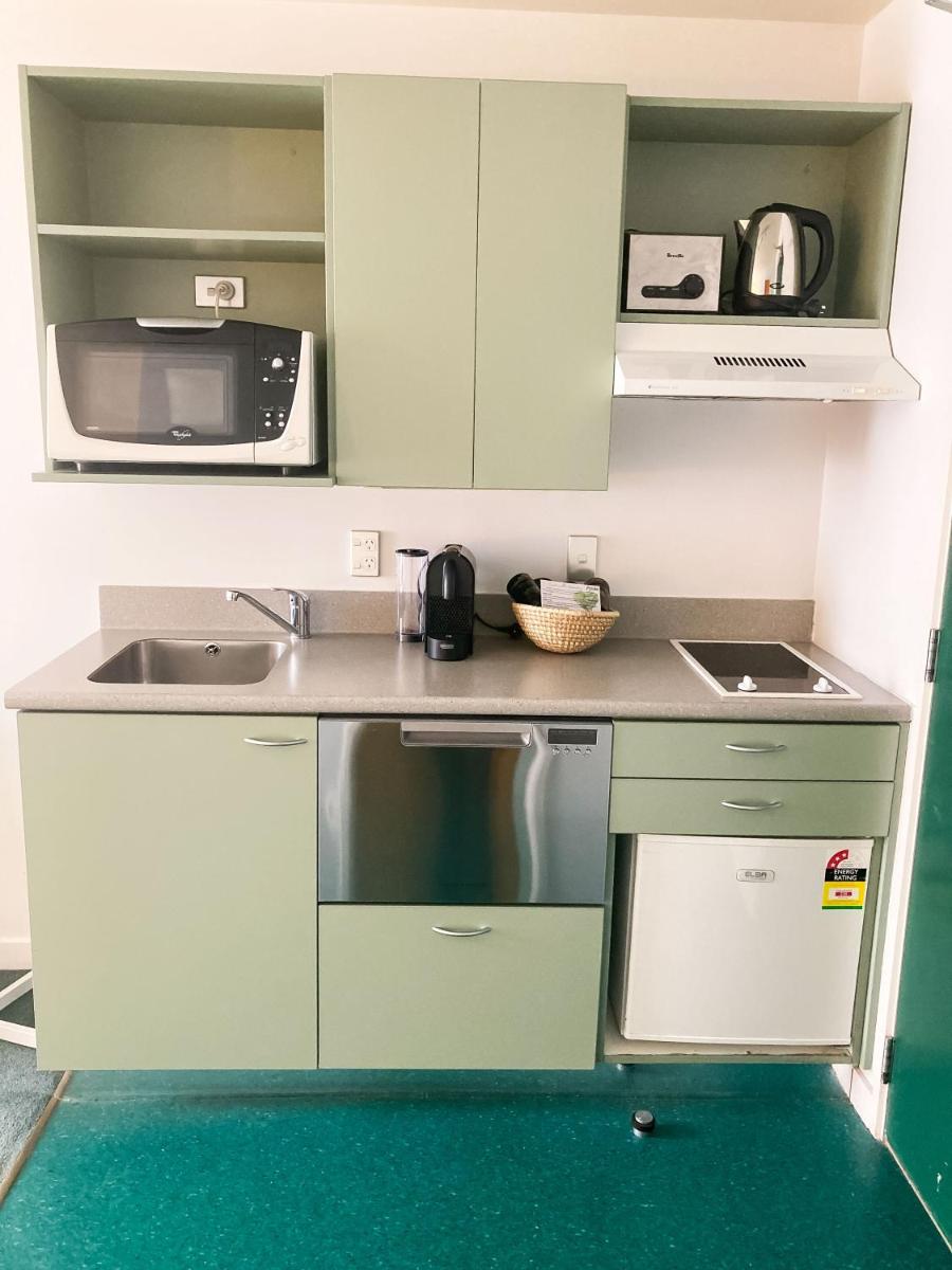 Suitetrails - Astelia Apartment Hotel
