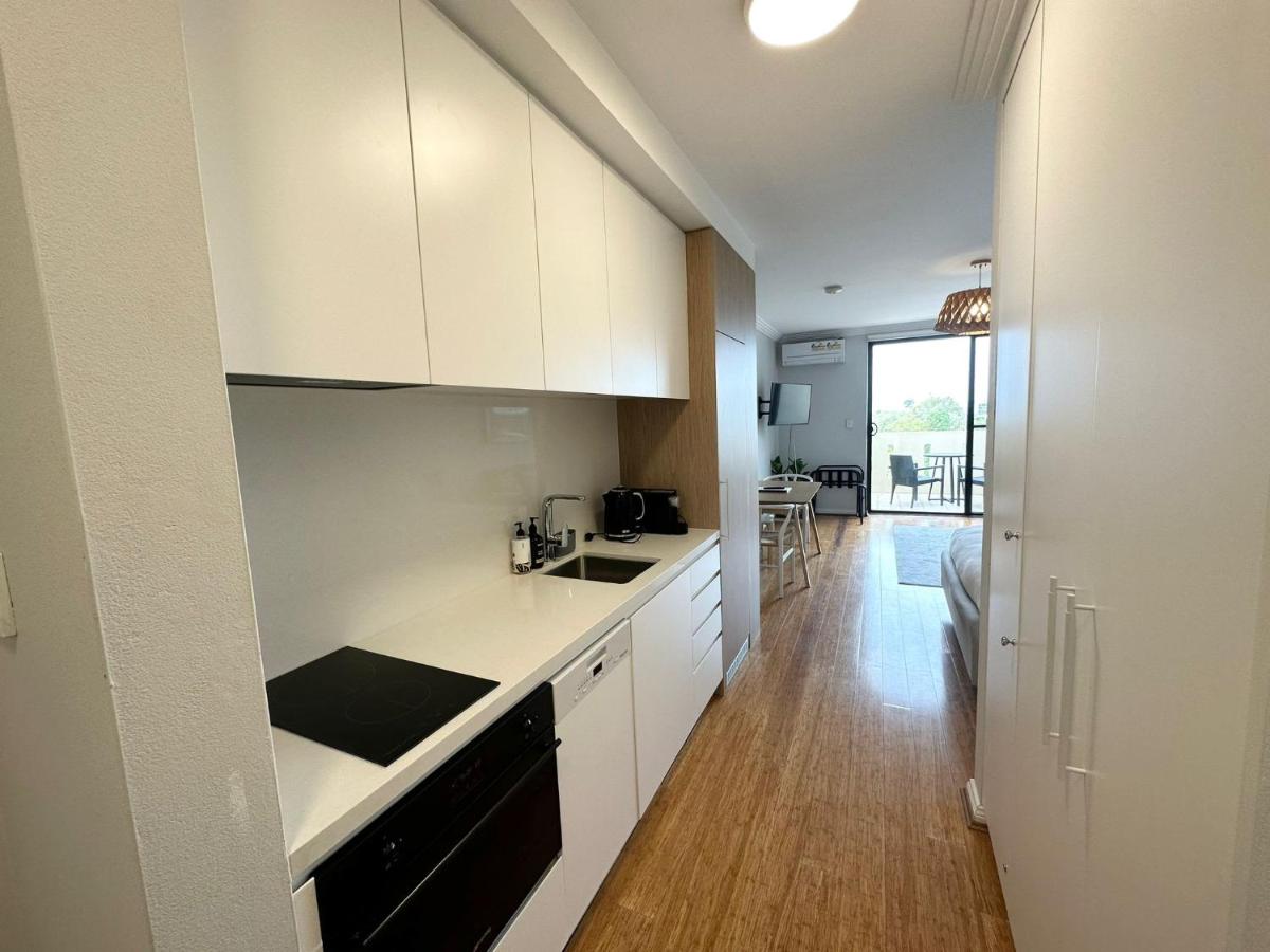 Suitetrails - Sunny Bondi Beach Studio Parking Couples Families
