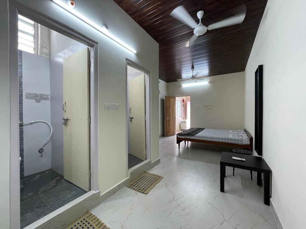 Somasila stay inn - Housity