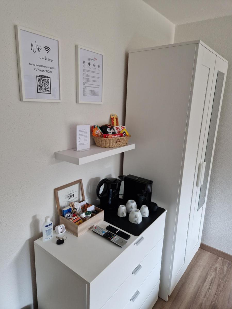 COSI - Komfortables Privatzimmer mit grosser Terrasse und Parkplatz - Housity