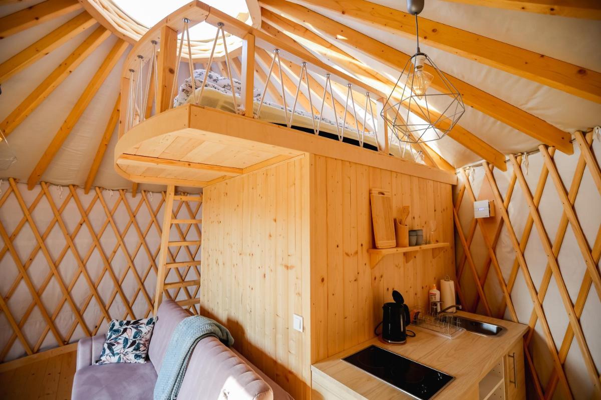Jurta Rokitek61 - Housity