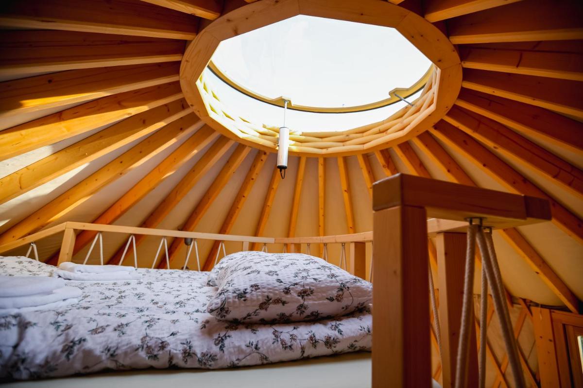 Jurta Rokitek61 - Housity