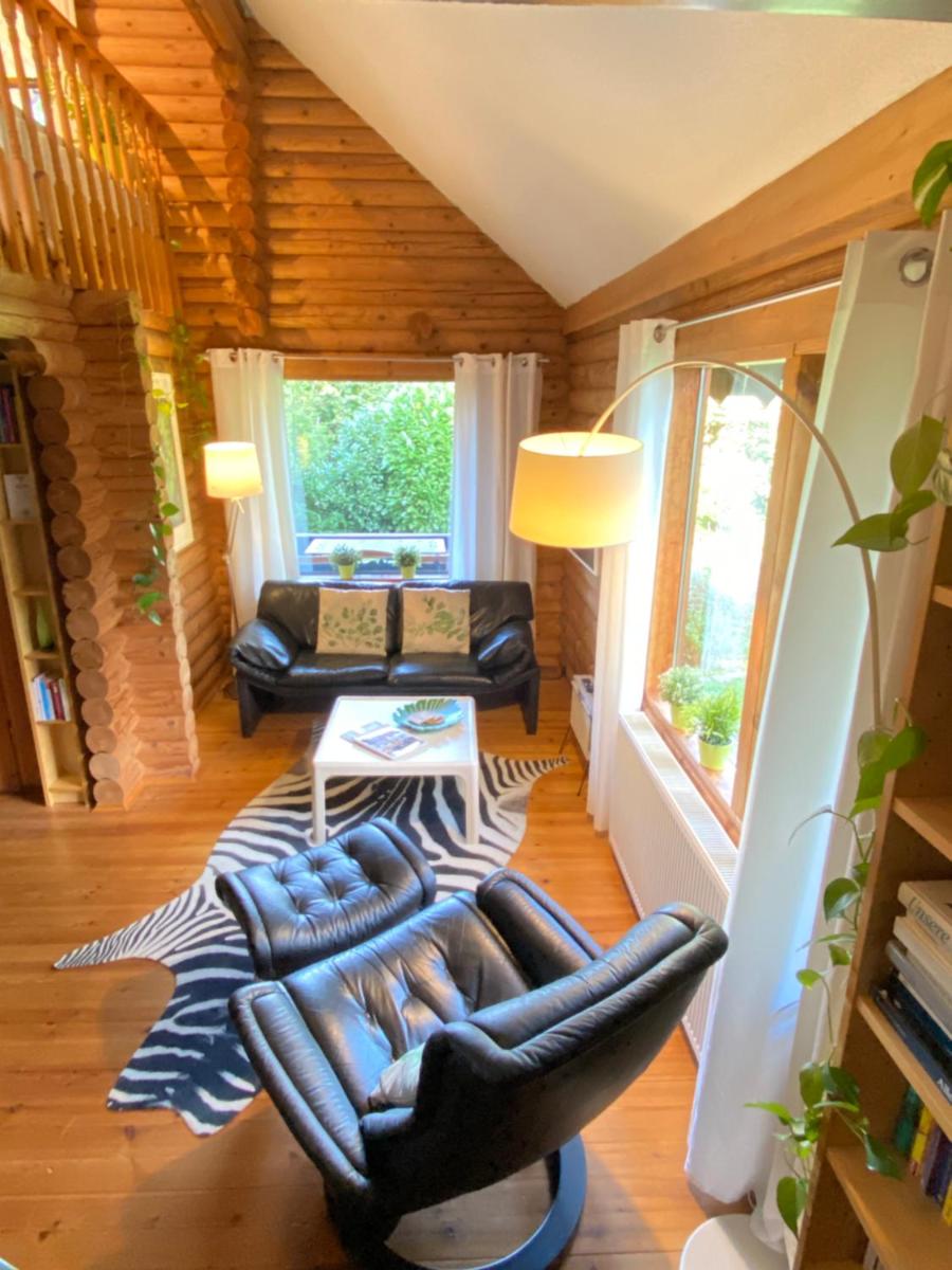 Eifel-Lounge BLOCKHAUS mit Kamin Garten Balkon nahe Köln Therme Brühl Phantasialand - Housity