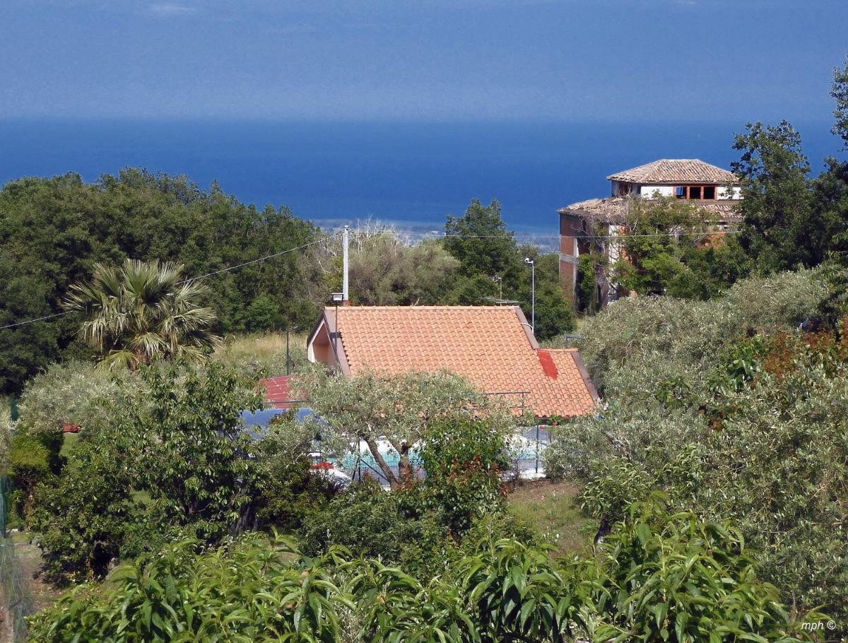 Francesca Home - Relax in Villa - Housity