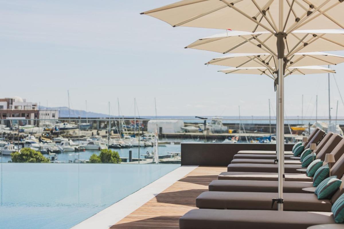 A piscina em ou perto de Hotel Marina Atlântico