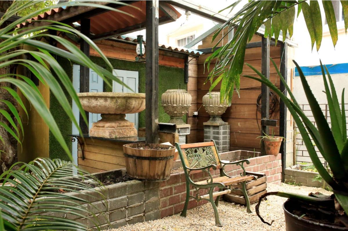 Casa La Granjita Market - Housity
