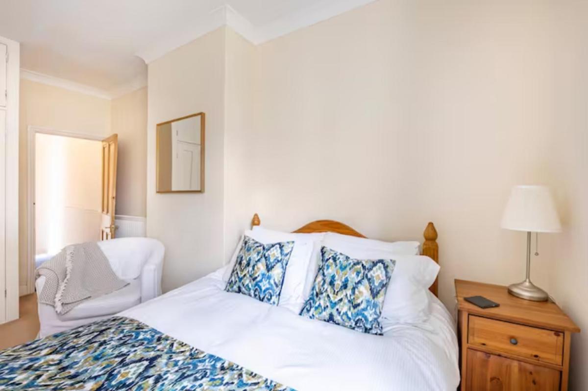 Room with Private Bath in Pontcanna - Housity