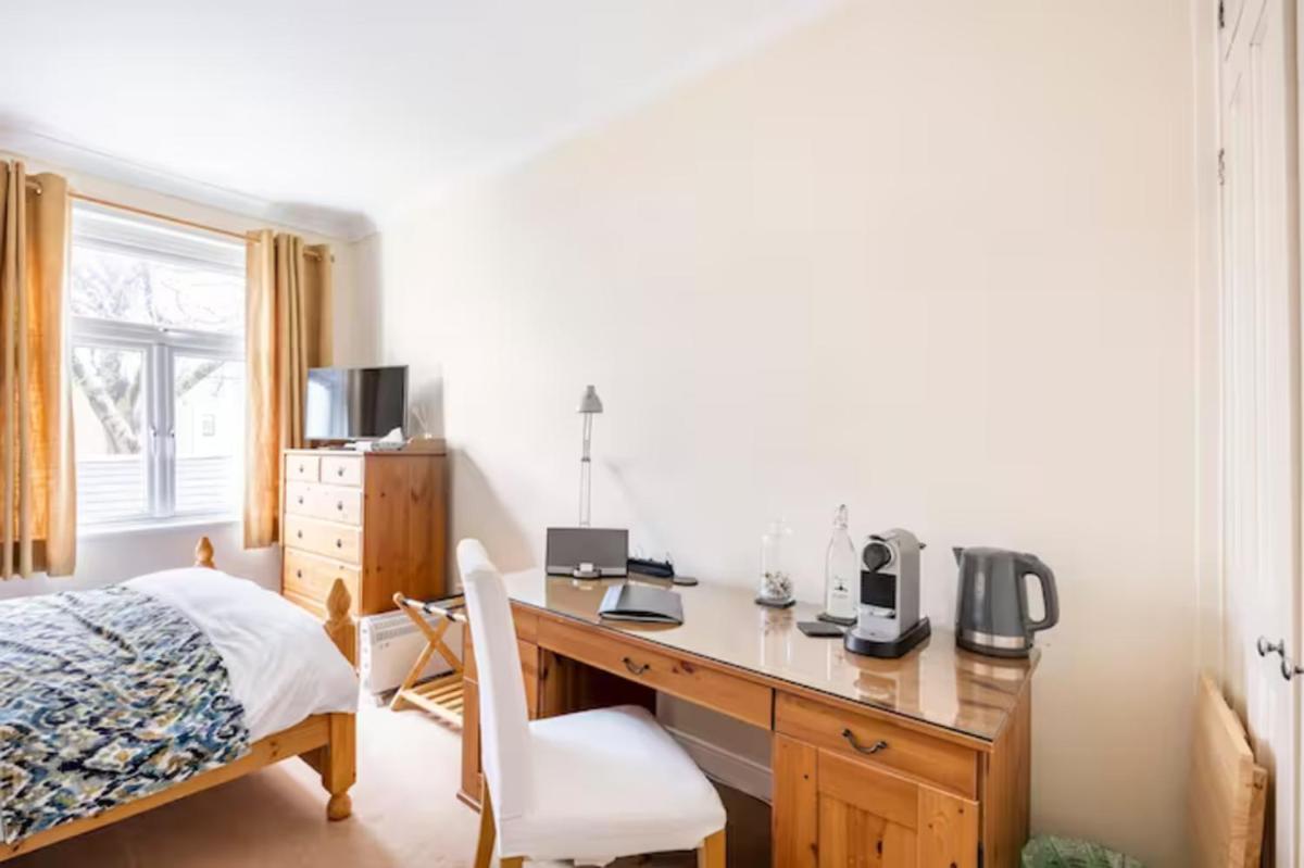 Room with Private Bath in Pontcanna - Housity