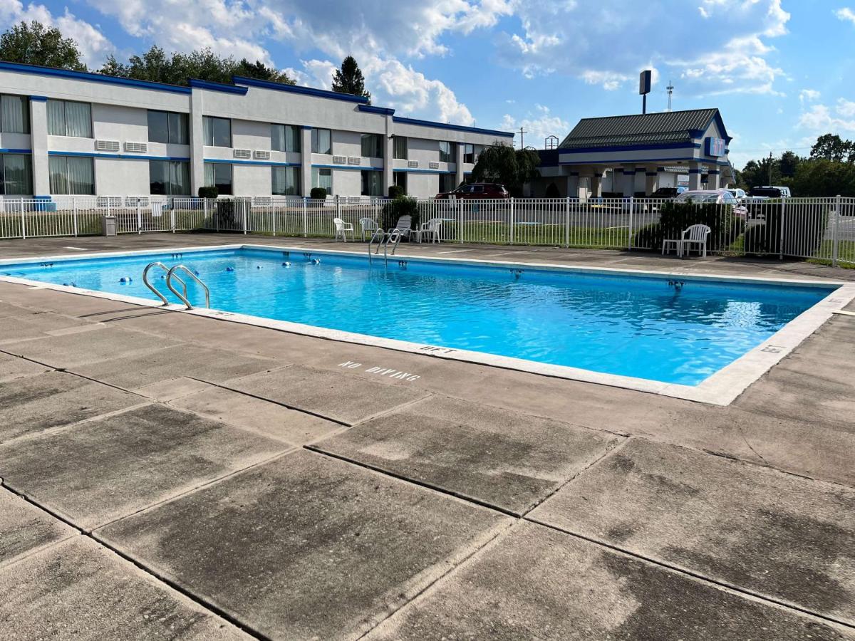 Studio 6 Suites Clarion, PA - Housity