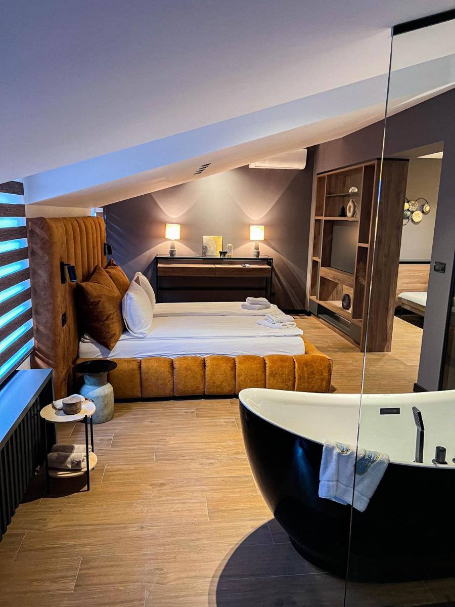 Kristall Apartments Premium - Housity