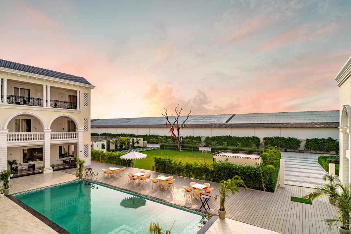 Rudra Imperial Resort - Housity