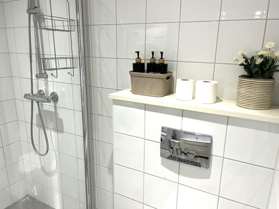 Scandpoint Apartment Lillestrom -Cosy 3 rooms flat with free Parking, EV Charger 18 min from Airport - Housity