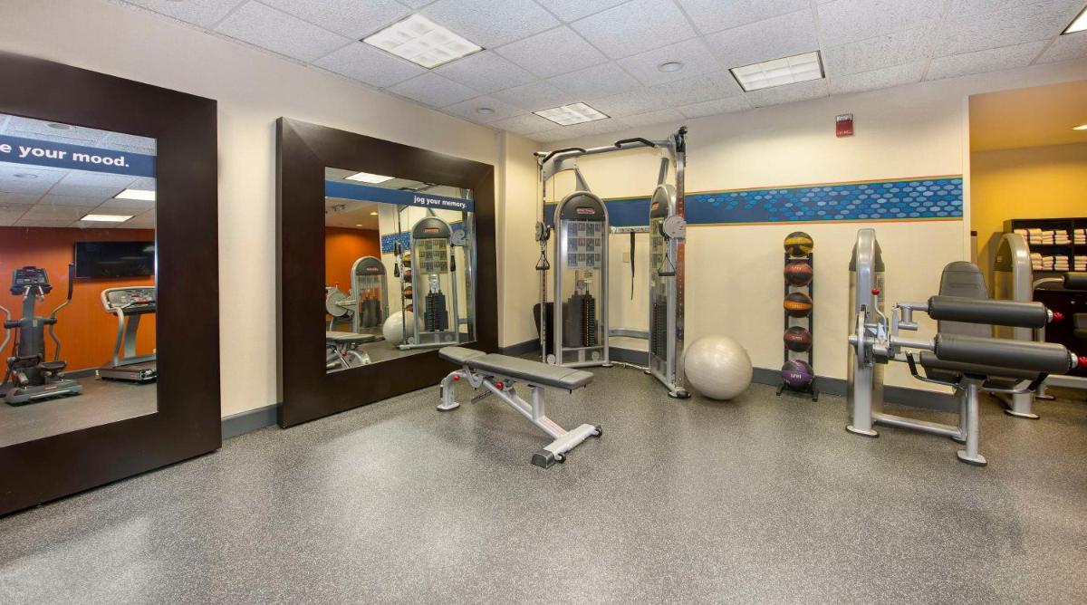 Hampton Inn Spartanburg Hotel - Housity