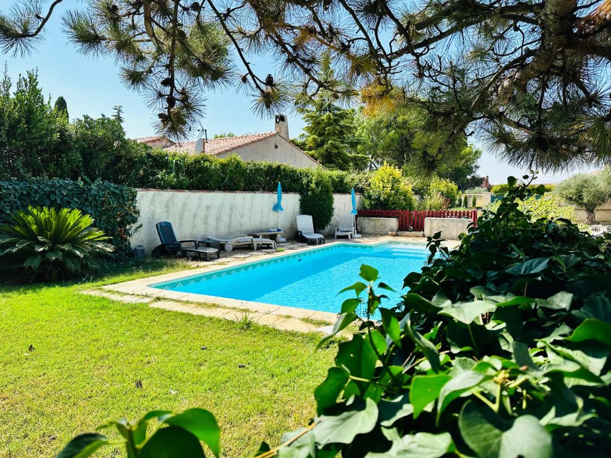 La Pitchoune : Gîte aux pieds des Alpilles - Housity