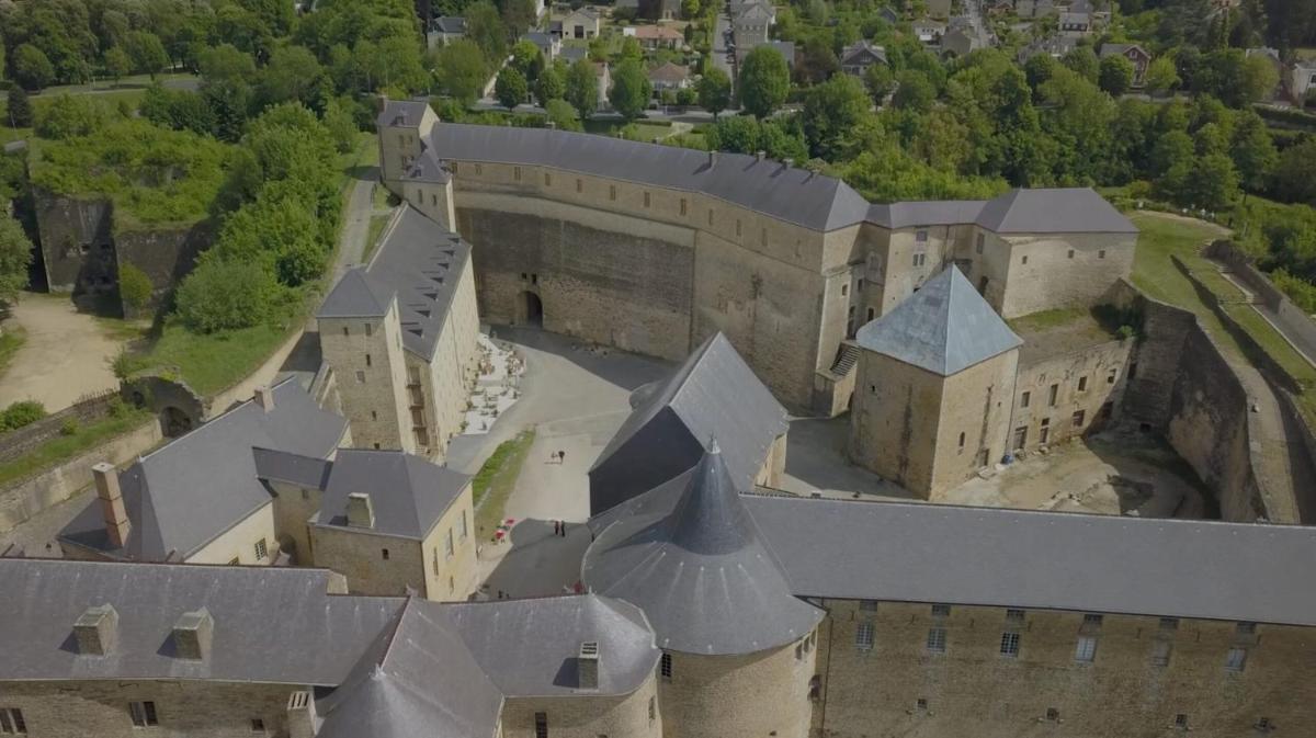 Suitetrails - Superbe appartement face au Château - 2 chambres - Netflix/Canal+