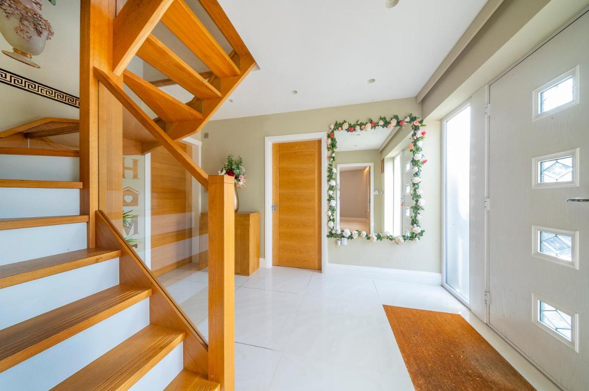 *RA7C* For your most relaxed & Cosy stay + Free Parking + Free Fast WiFi * - Housity