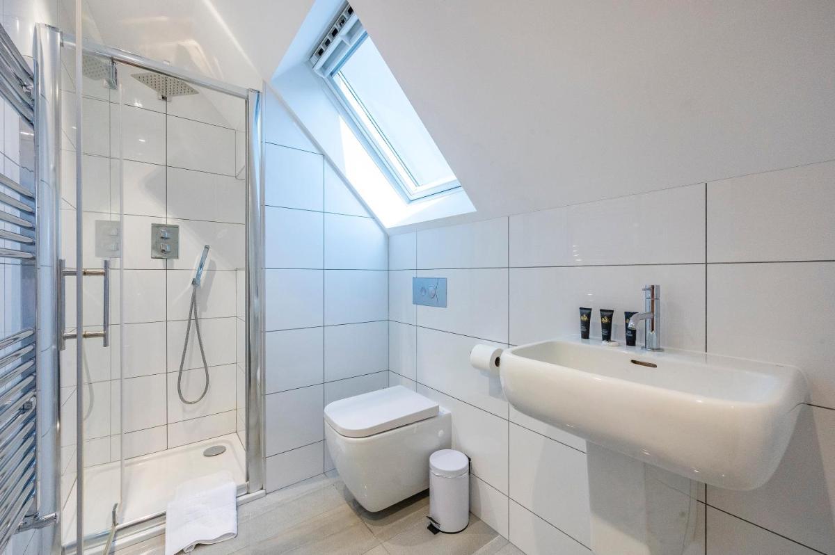 *RA7C* For your most relaxed & Cosy stay + Free Parking + Free Fast WiFi * - Housity