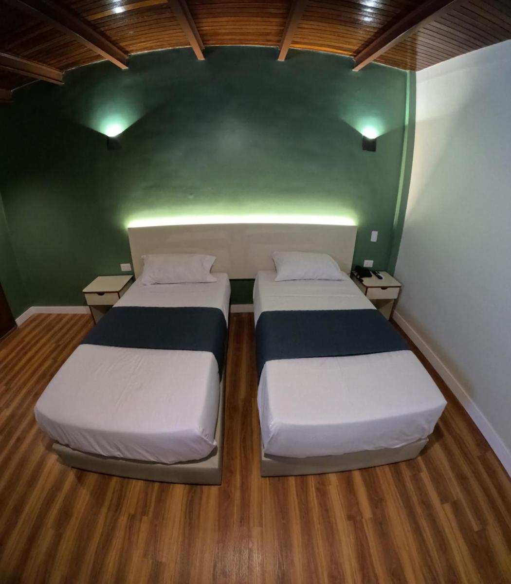 Hotel El Arroyo - Housity