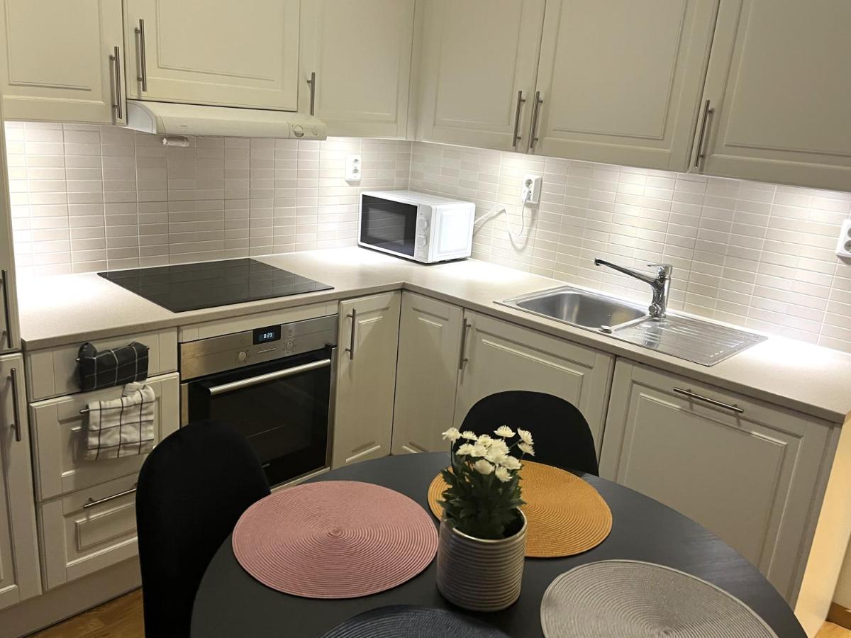 Scandpoint Apartment Lillestrom -Cosy 3 rooms flat with free Parking, EV Charger 18 min from Airport - Housity