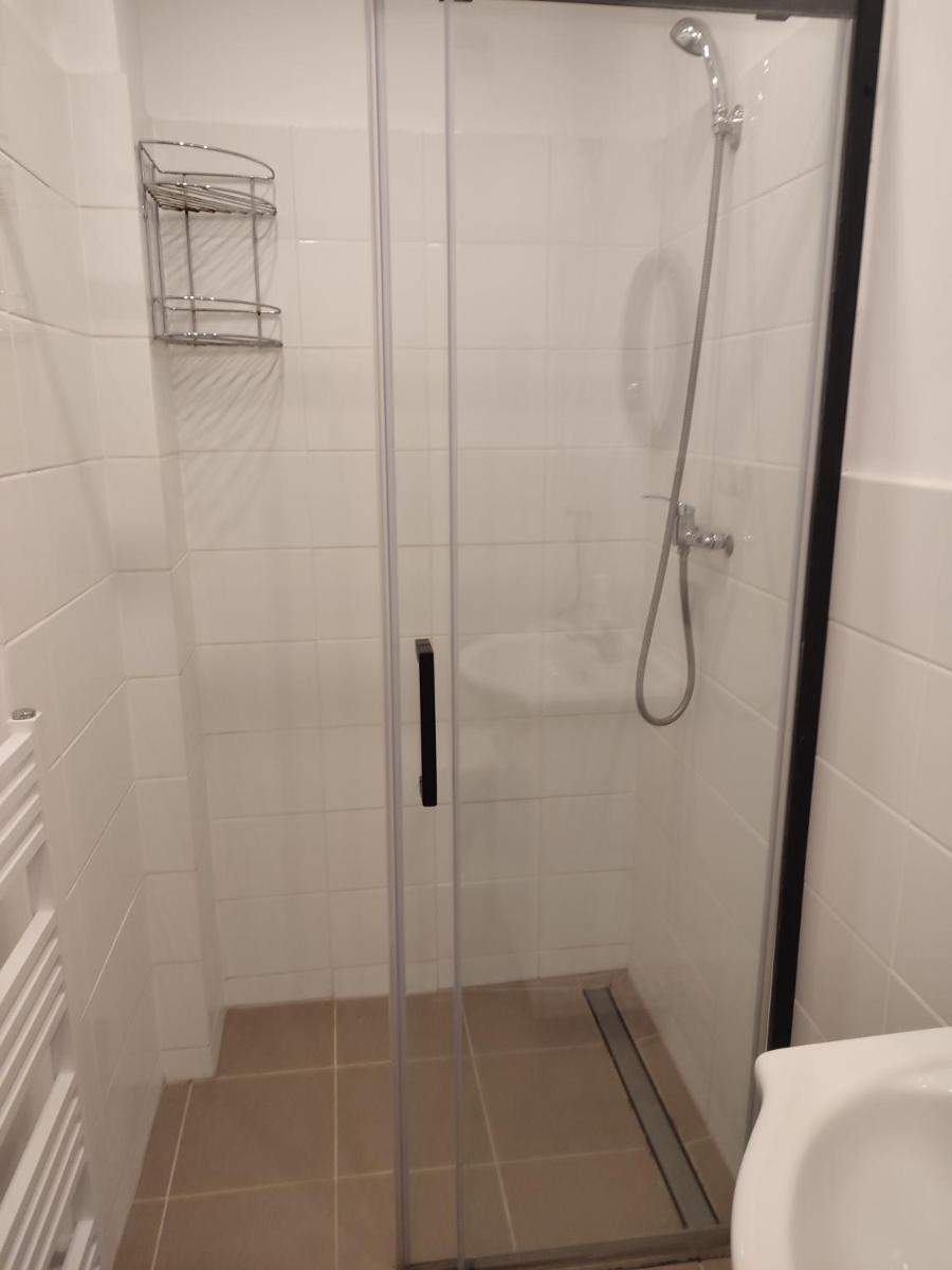 Pokoje_Zbąszyń - Housity