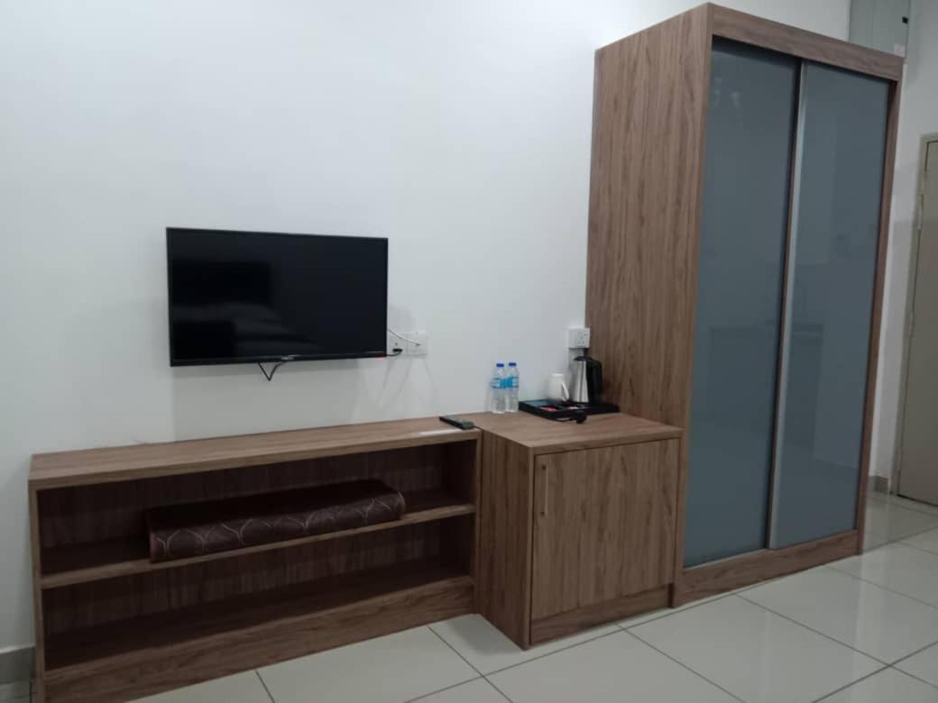 CVIA UMMUL HOTEL - Housity