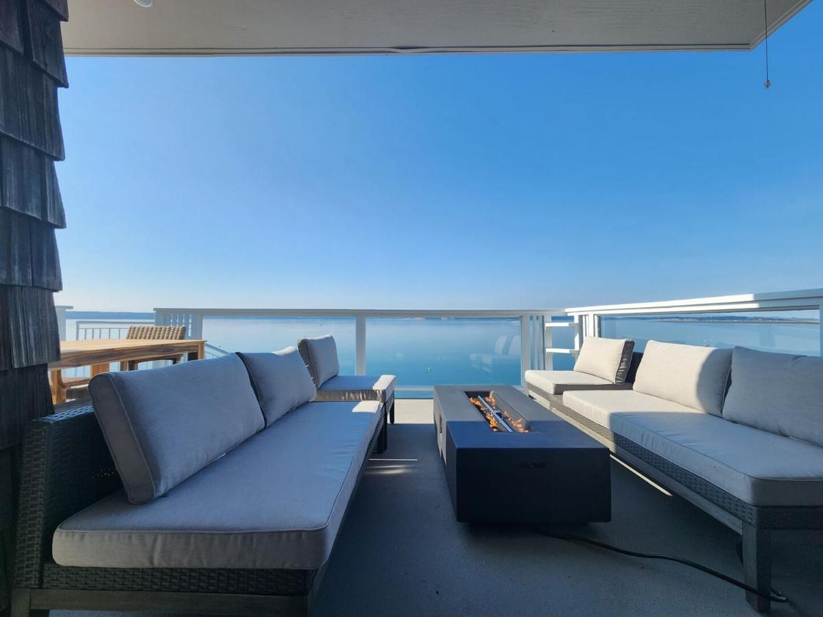 New Warm Beach House Stanwood - Housity