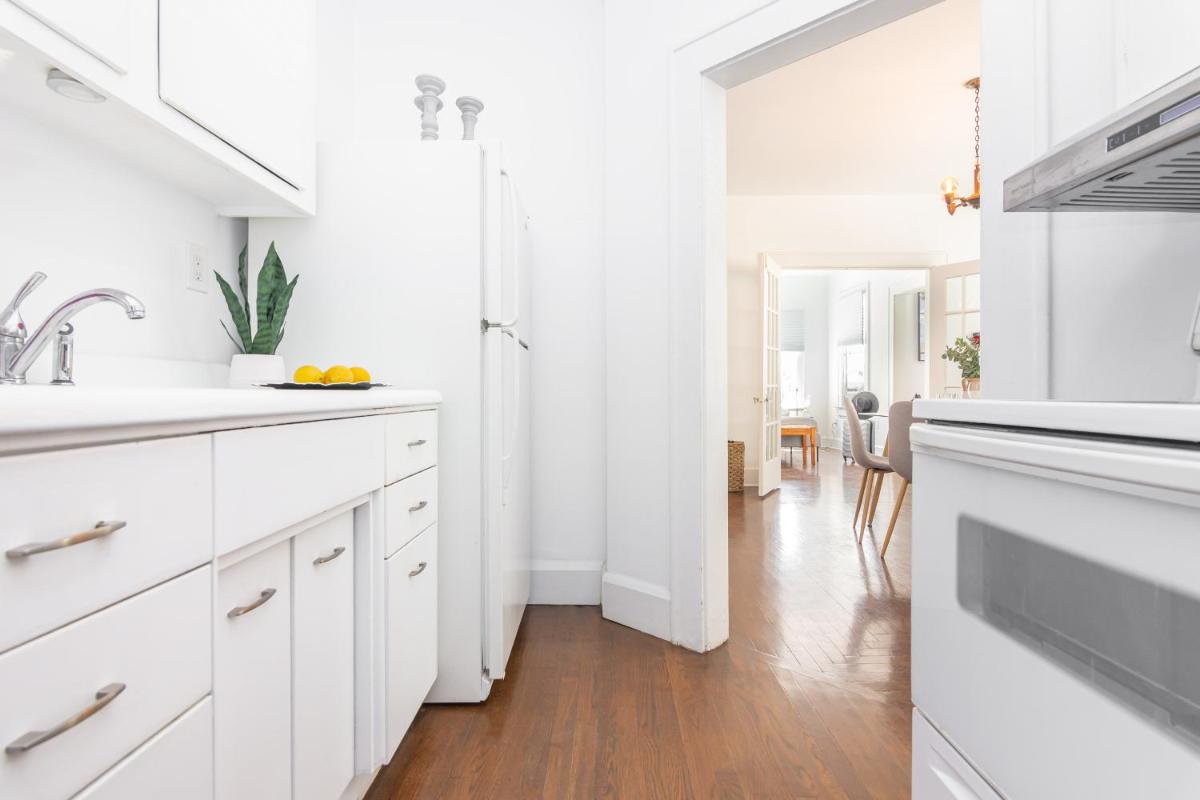 Miami Two Bedroom Apartment - heart of Wynwood & Edgewater - Private Parking spot - Housity