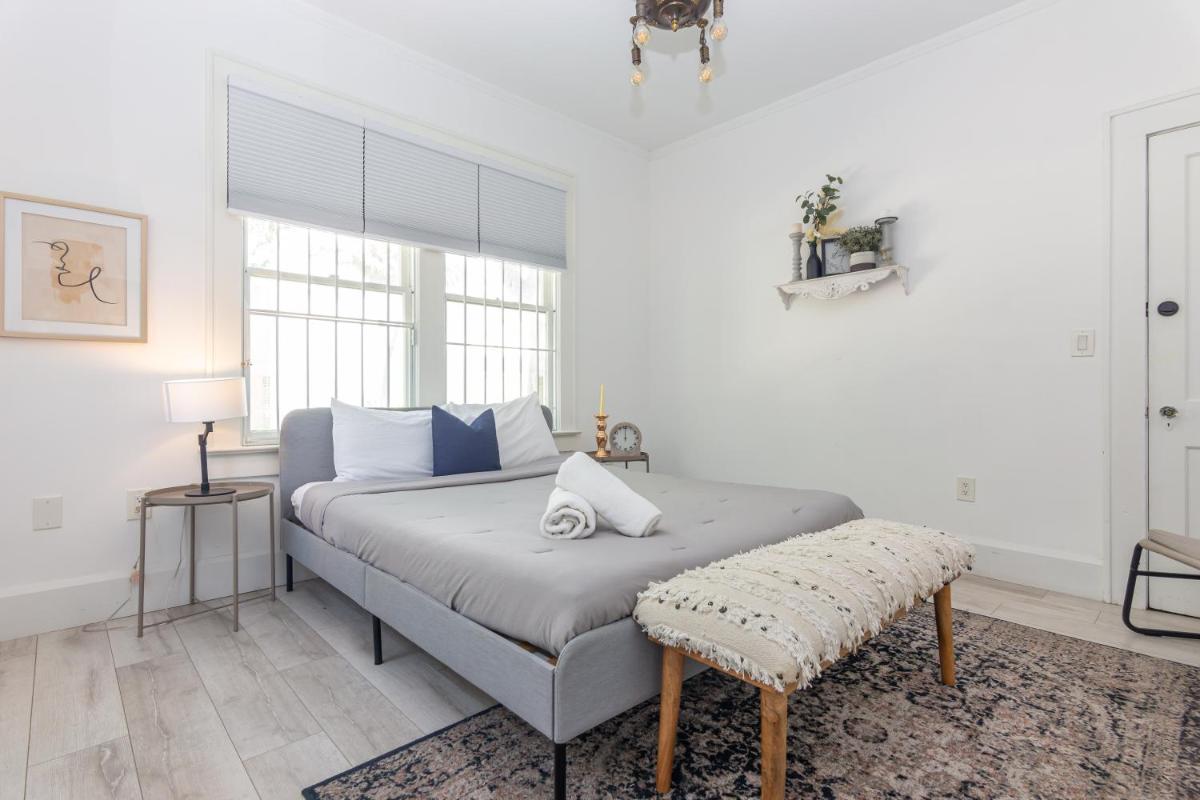 Miami Two Bedroom Apartment - heart of Wynwood & Edgewater - Private Parking spot - Housity