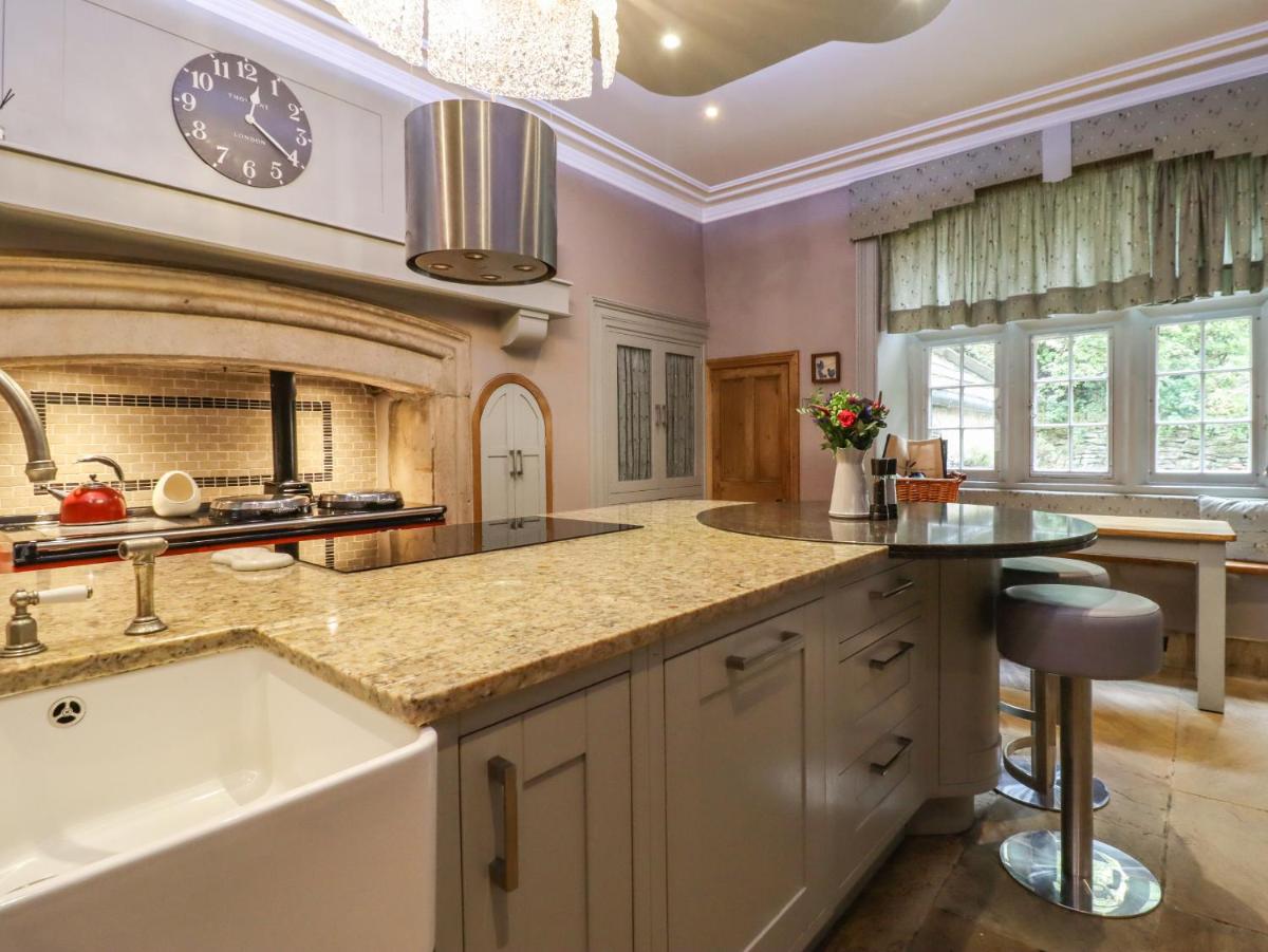 Scale House - Housity