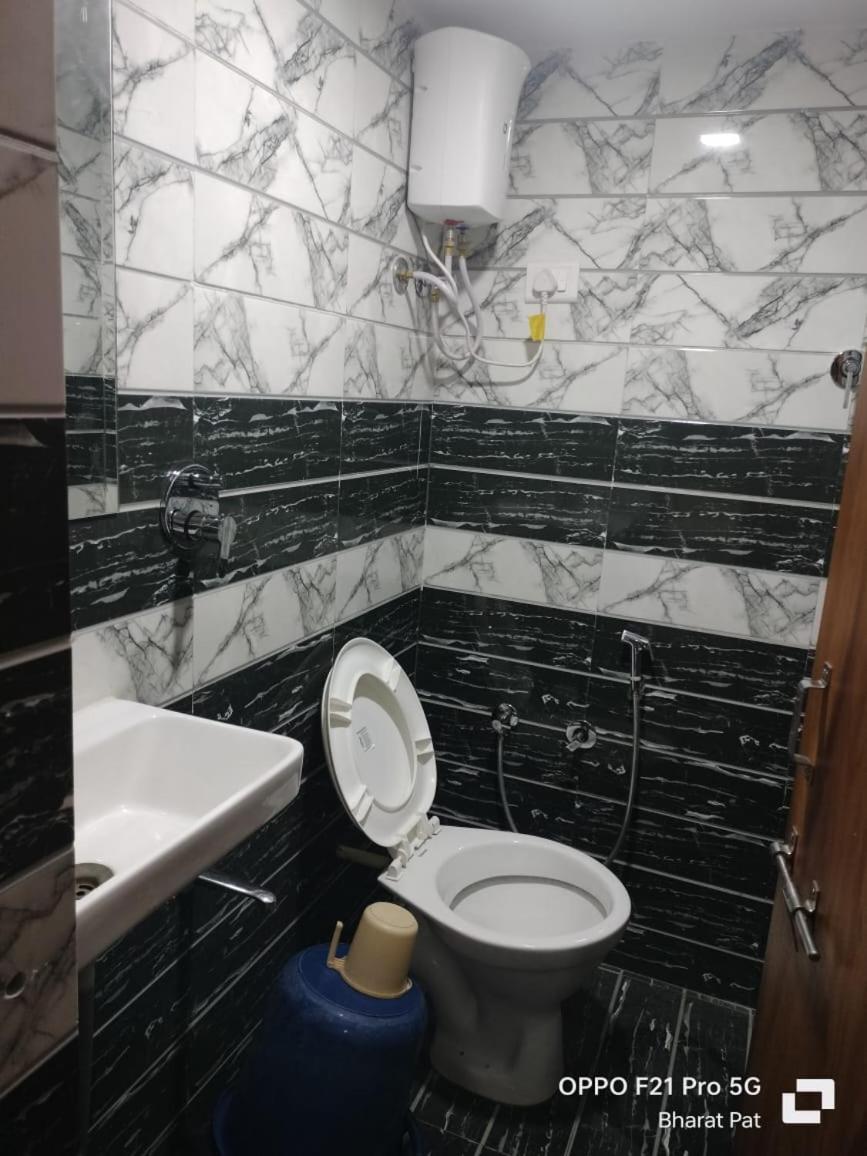 Hotel Dreamland - Housity