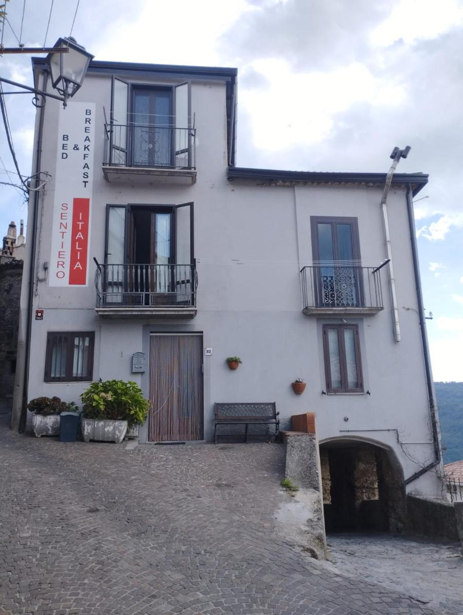 B&B Sentiero Italia - Housity