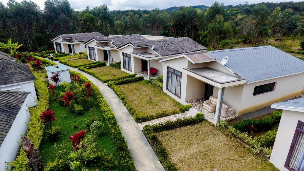Suitetrails - HOTEL OKA FOREST LODGE