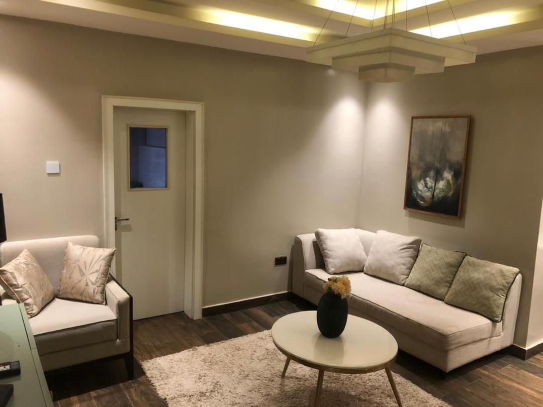 Suitetrails - La’pace Apartments
