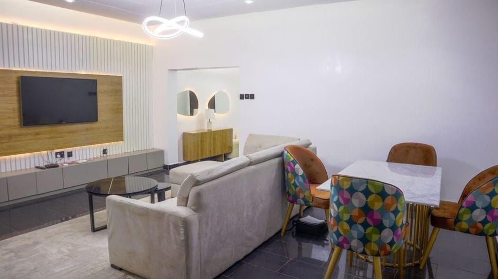 Suitetrails - La’pace Apartments