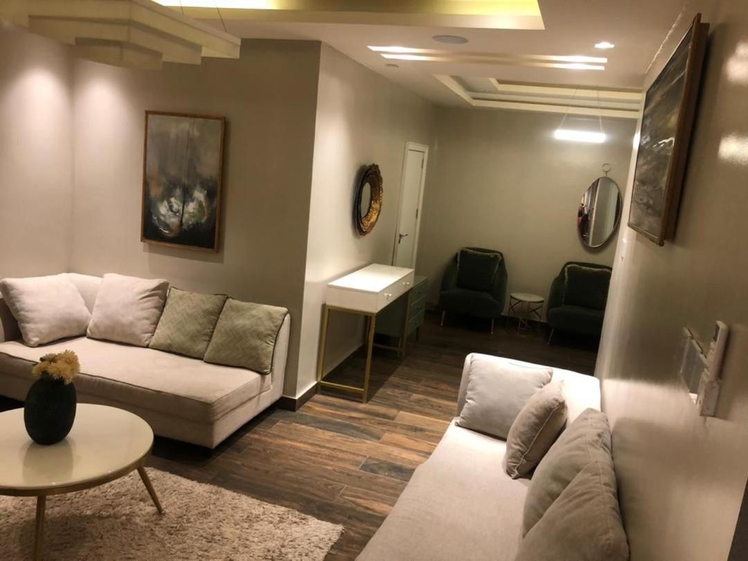 Suitetrails - La’pace Apartments