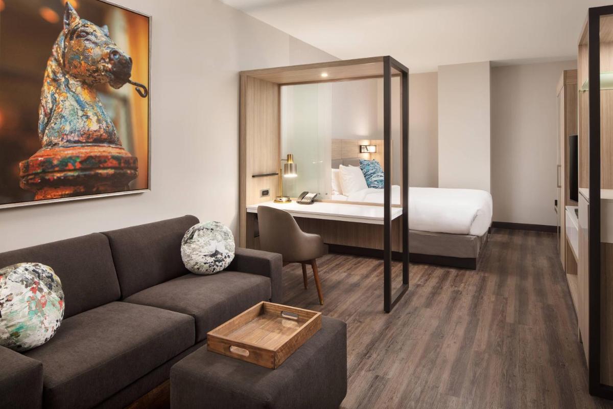 SpringHill Suites by Marriott New Orleans Downtown/Canal Street - Housity