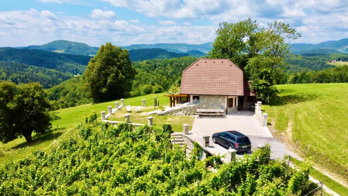 Zerko Holiday Home - Vineyard Chalet With Sauna and Jacuzzi FREE - Housity