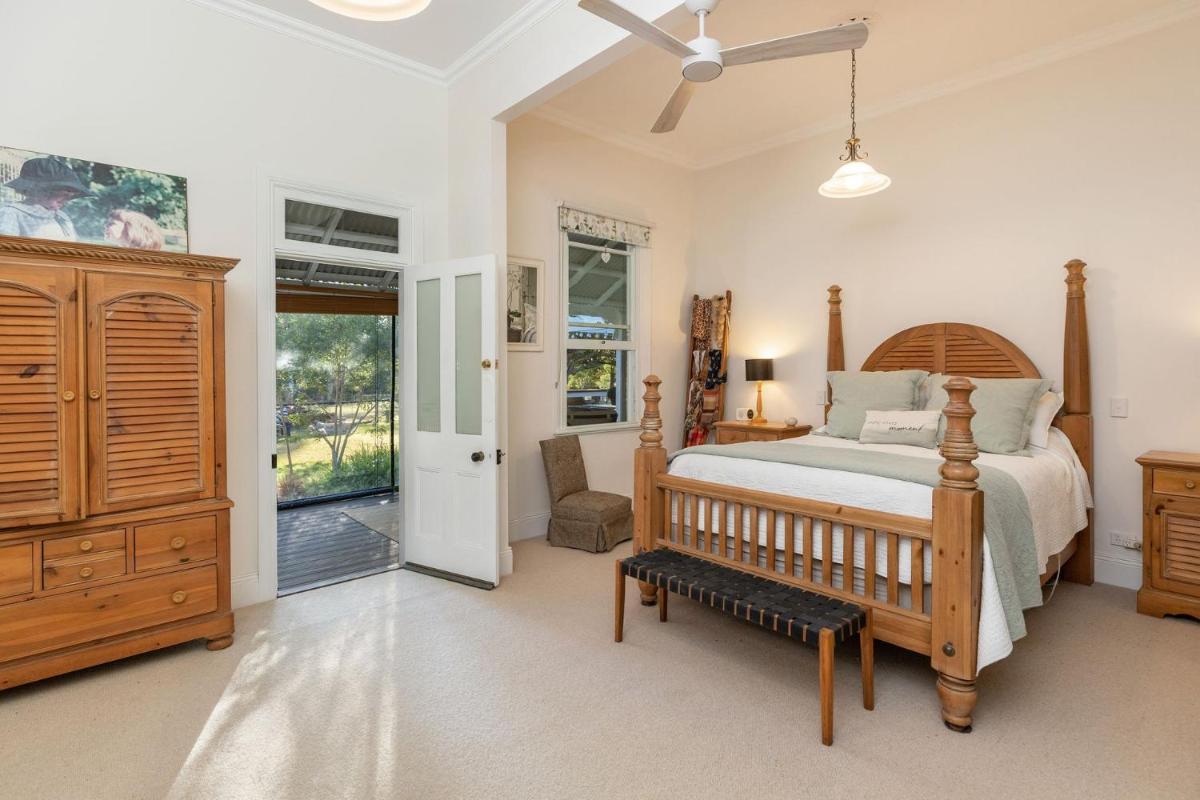 Fordwych in beautiful Nabiac - Housity