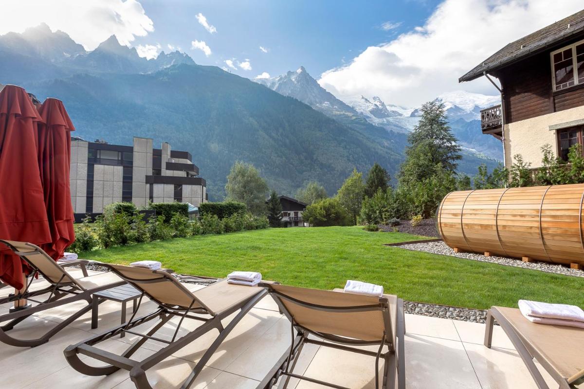 Vue générale sur la montagne ou vue sur la montagne depuis l'hôtel