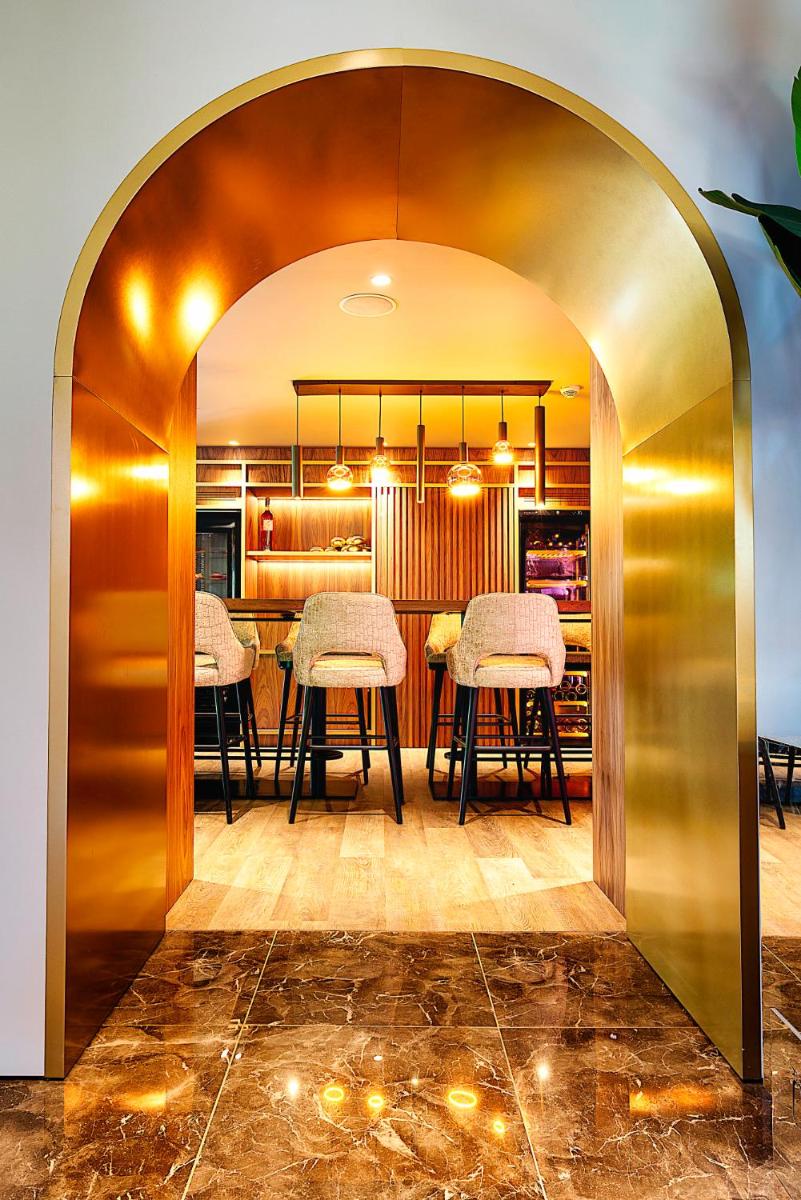 Amicitia - Hôtel & Restaurant - Housity