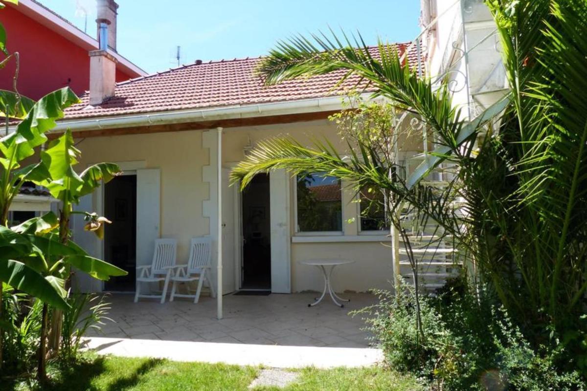 VILLA BLANCHE à ARES - Housity