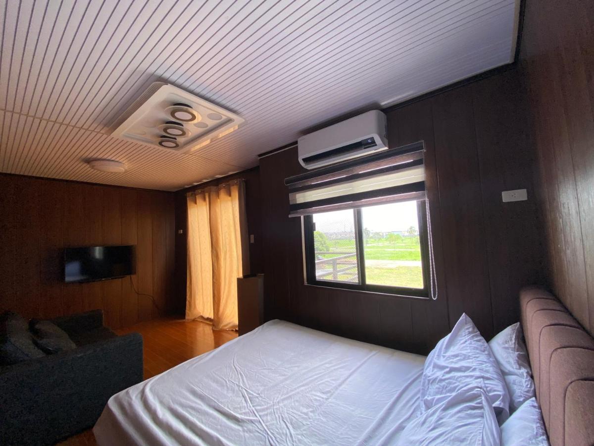 Suitetrails - Emilio's Staycation House