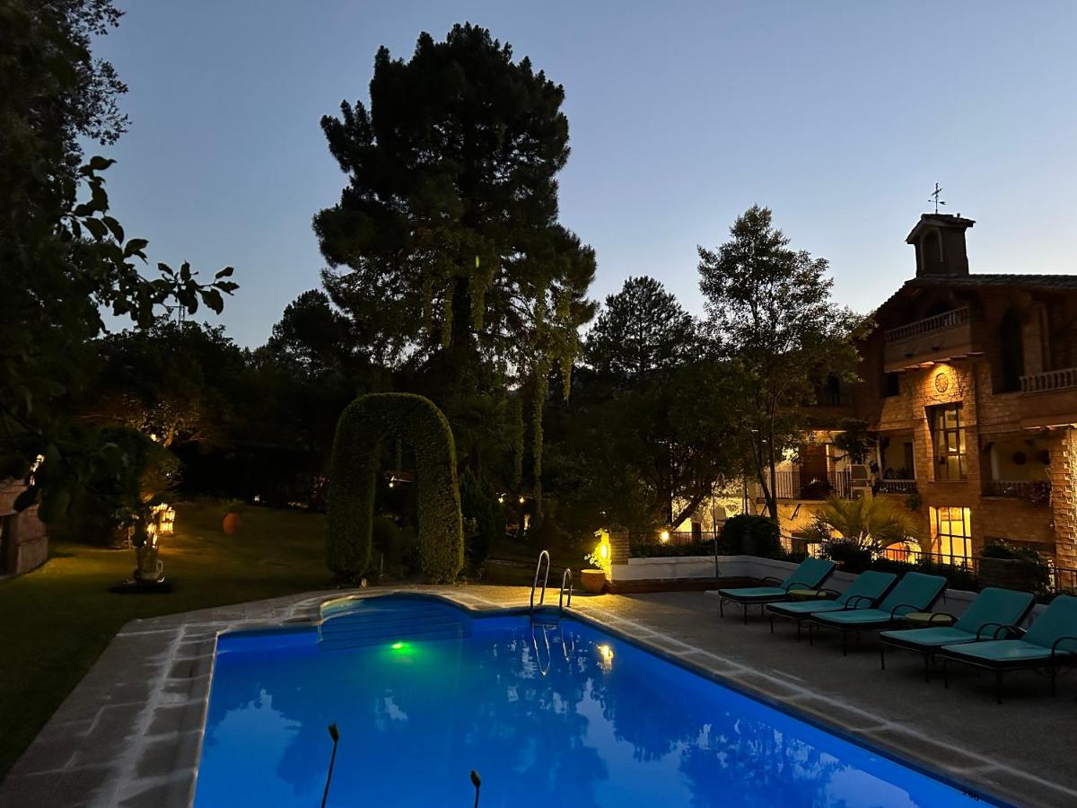 Hotel Rural Convento Santa Maria de la Sierra - Housity