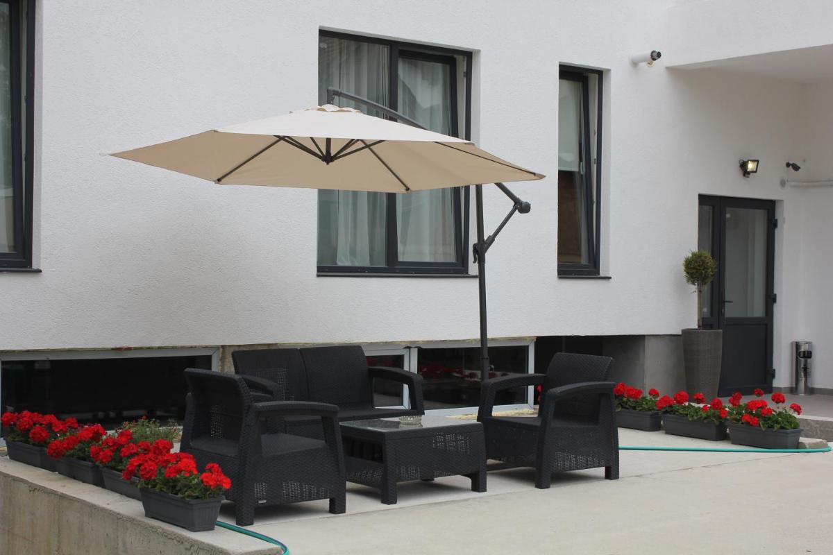 Hermann Apartments - Housity