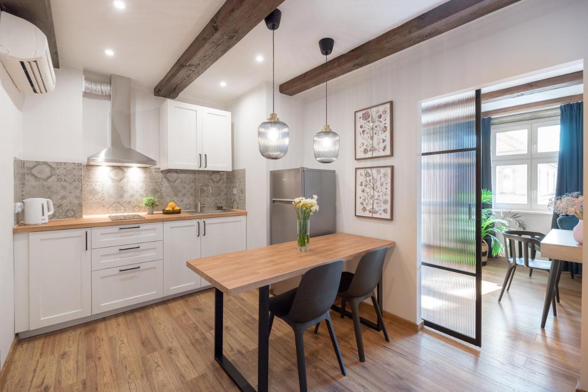 AtHome Toru? Apartamenty - Housity