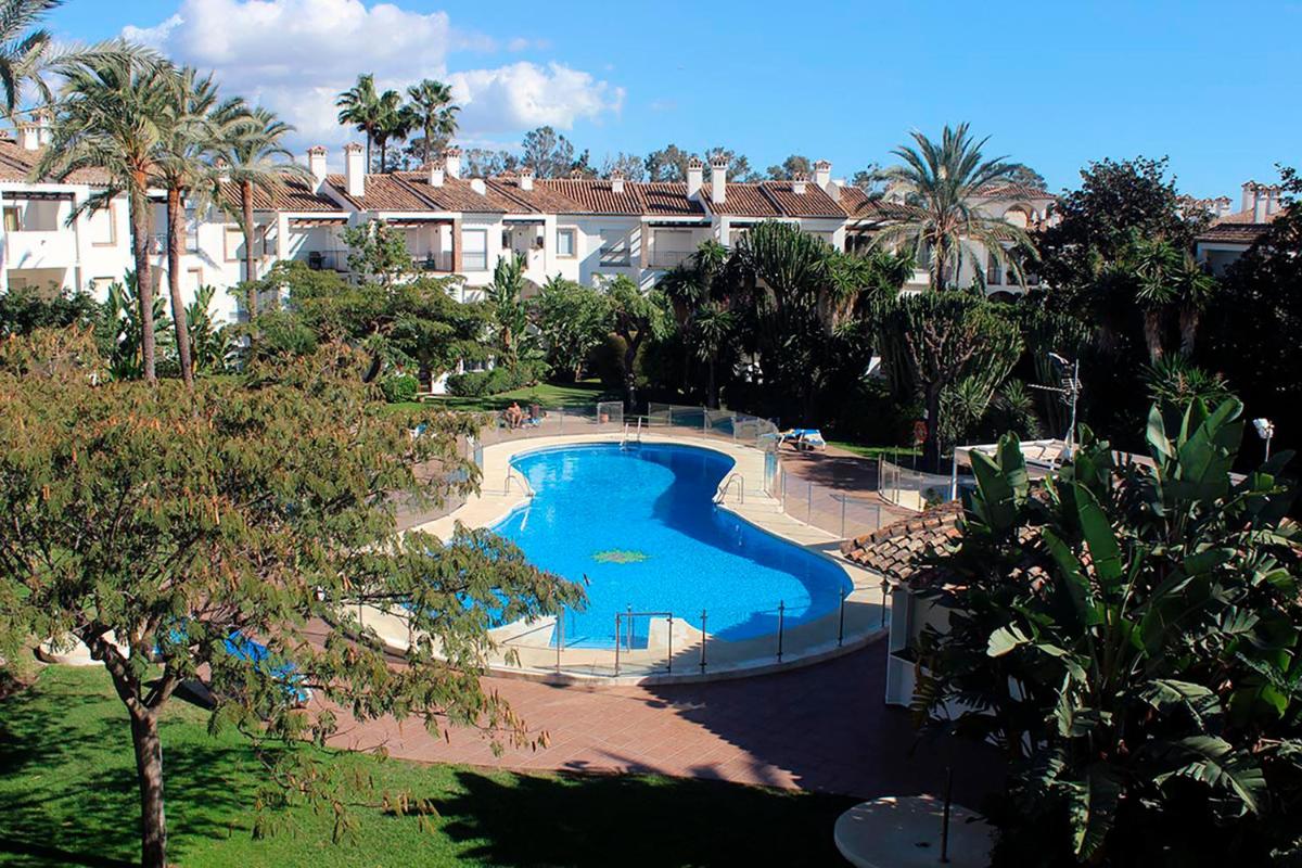 Hacienda Beach - Housity