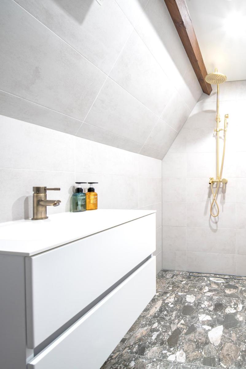 New Family XL Utopia Top floor app4 Rotterdam-Schiedam City Centre Central - Housity
