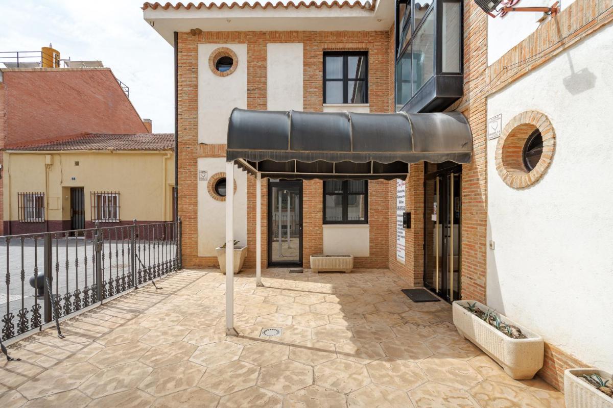 Hostal Don Juan Meco - Housity
